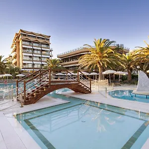 4* Szálloda Caesar &