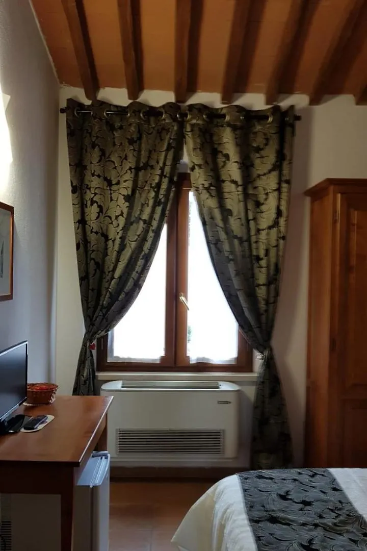 Villa Tuscany Siena 2*,